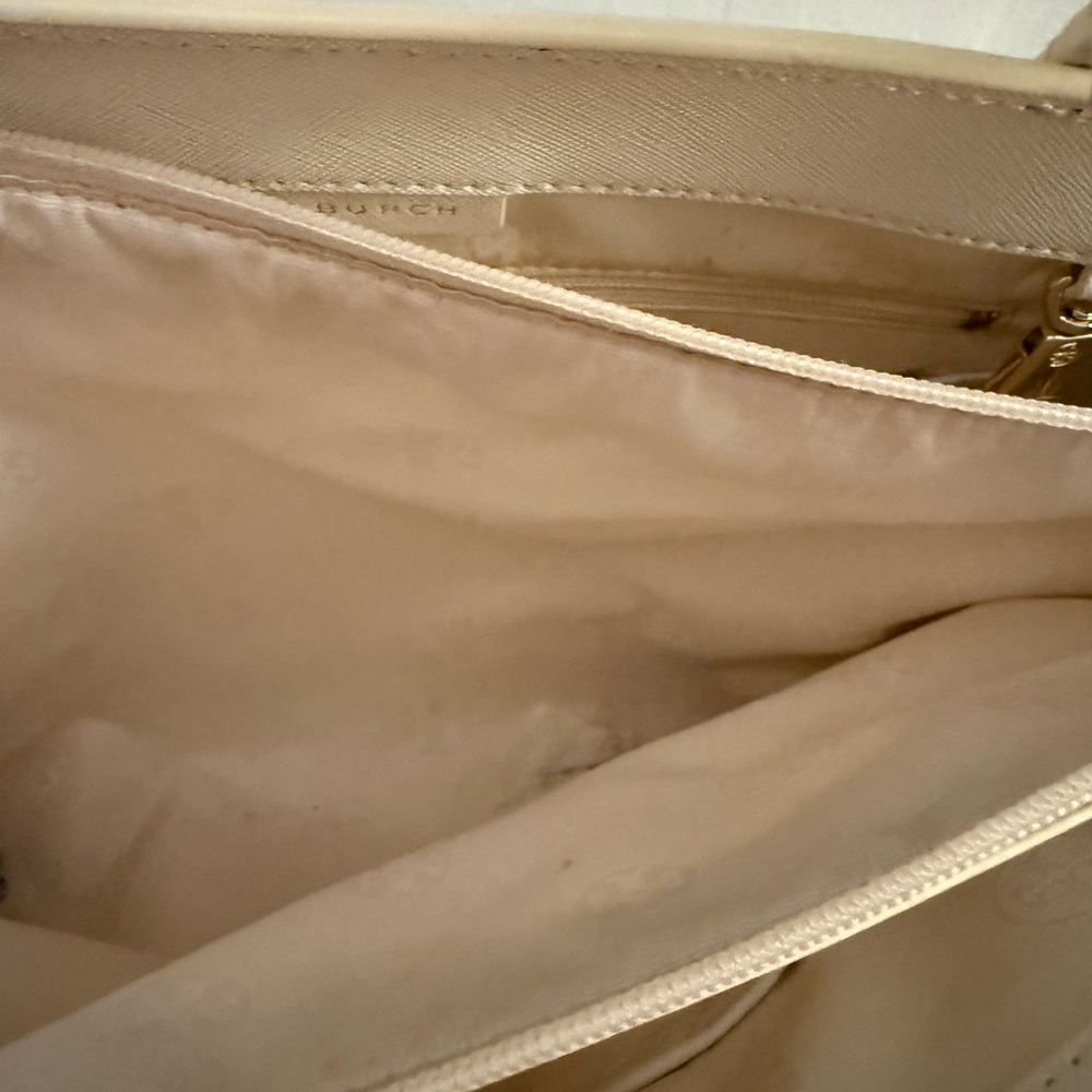Tory Burch Emerson Tote Bag - Picture 3 of 9